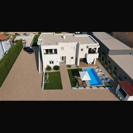 Mare Nostrum Familienresort Vir